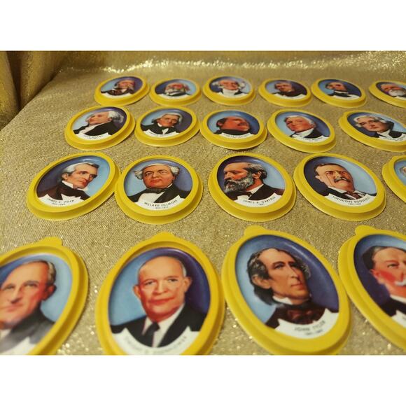 33 Vintage Nabisco Cereal Premiums 3D Plastic Presidential Portraits 1950s w/Box - Picture 12 of 16